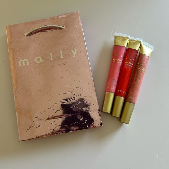 Mally Beauty High Shine Lip Treats (LOT OF 3 + Gift Bag) NEW / STOCKING STUFFERS - Picture 9 of 10